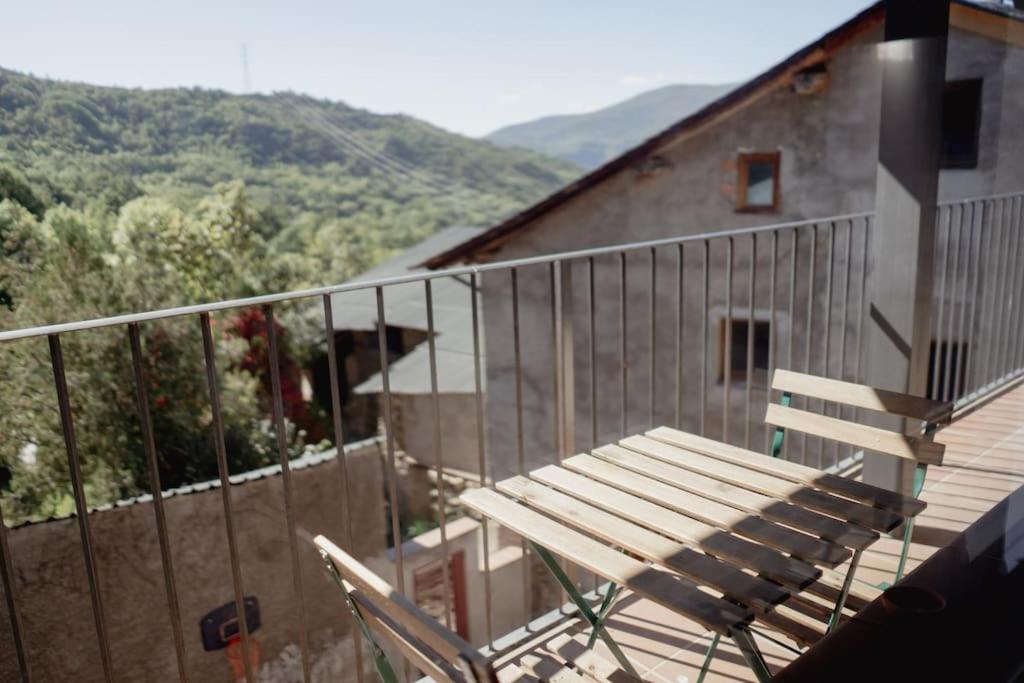 Casa Llop A Pauels, Vall Fosca Pauls de Flamisells Exterior foto